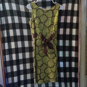 Elegant Green and Brown Circle Pattern Dress